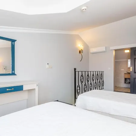 Semesterbostad Emel Paradise