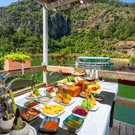 Ferienhaus Emel Paradise *