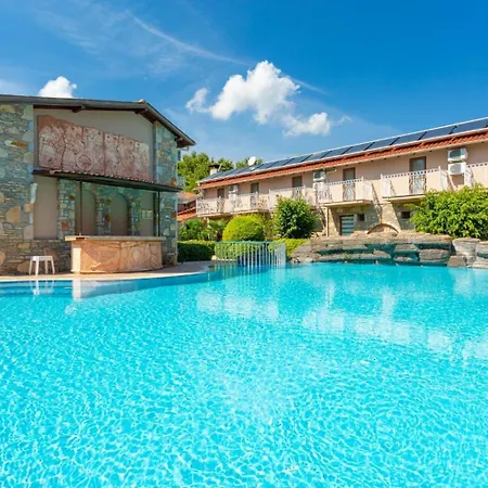 Ferienhaus Emel Paradise *